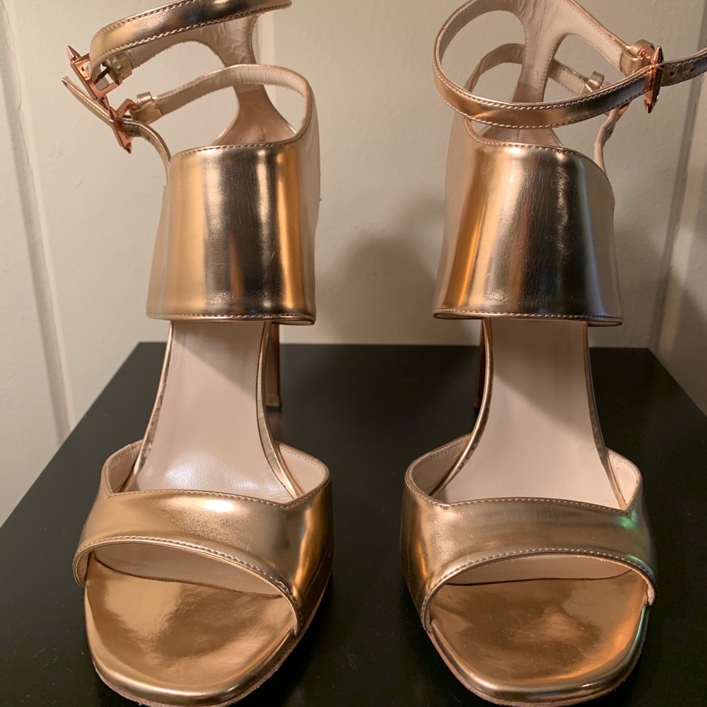 Ruthie Davis Rosegold sandals